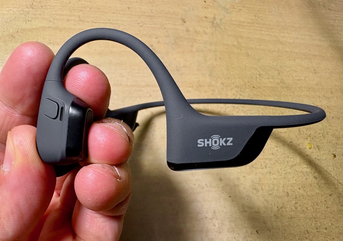 Black OpenRun Pro 2 Mini; linked purchase option is Silver.